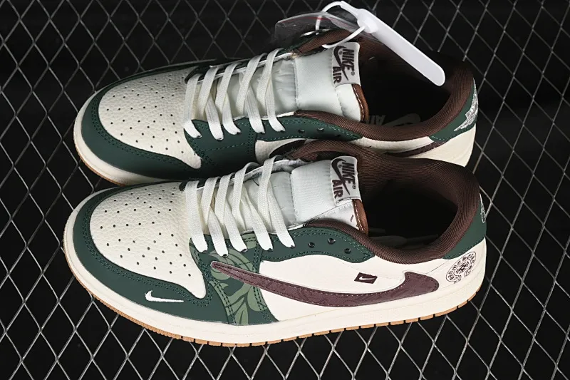 All Categories Air Jordan Jordan Series Basketball Shoes Air Jordan 1 Low High-end Customized Low-top Shoes Travis Scott x Fragment Design x Air Jordan 1 Low OG SP AJ1 Crow Heart Joint Green Peanut Gum Low-top Cultural Casual Shoes XS2024-044